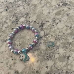 Claire’s Unicorn Ring and Bracelet Set